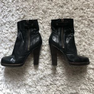Frye leather stacked heel platform booties 8.5